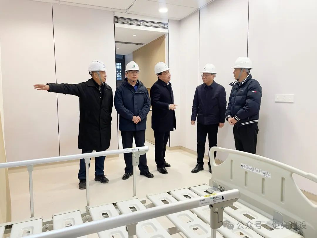 江西建工国际领导与城投建工领导两会期间巡查萍乡市人民医院装修项目，共筑省优工程